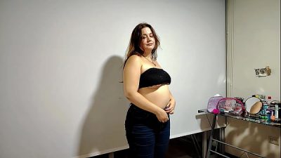 Nicole’s Very First Belly Inflation Gets Her a Huge Round Gut